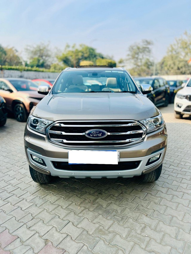 Second-hand 2019 Ford Endeavour Titanium Plus 4X2 for sale in Faridabad-5