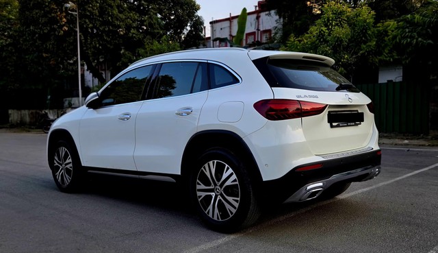 Second-hand 2024 Mercedes-Benz GLA 200 for sale in New Delhi-5