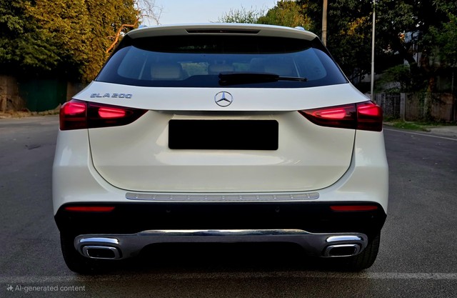 Second-hand 2024 Mercedes-Benz GLA 200 for sale in New Delhi-2