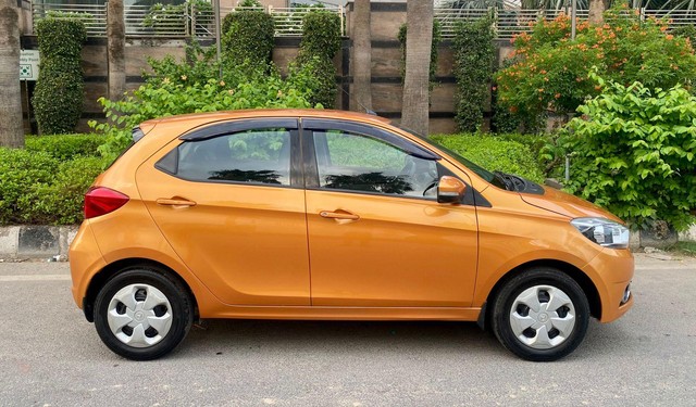 Second-hand 2016 Tata Tiago 1.2 Revotron XZ for sale in New Delhi-1