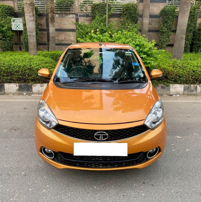 Second-hand 2016 Tata Tiago 1.2 Revotron XZ for sale in New Delhi-7