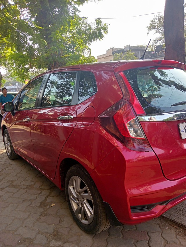 Second-hand 2022 Honda Jazz V for sale in Kolkata-2