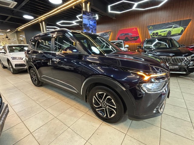 Second-hand 2022 Kia Carens Luxury Plus Diesel AT 6 STR BSVI for sale in Nashik-5