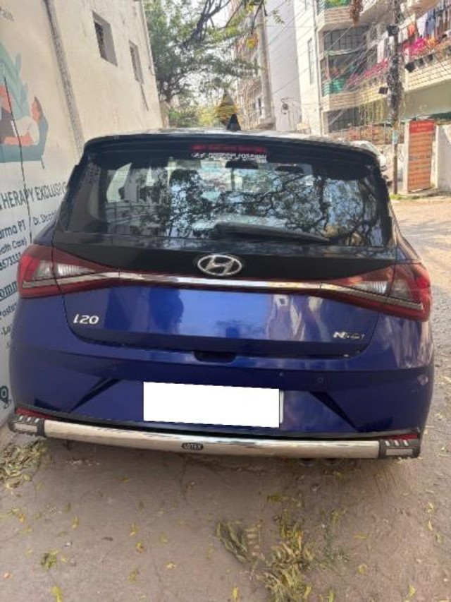 Second-hand 2022 Hyundai i20 Asta Turbo DCT for sale in Varanasi-1
