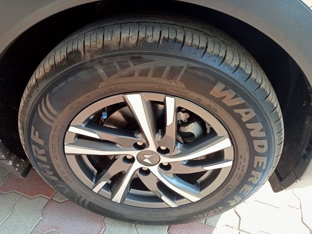 Second-hand 2022 Mahindra XUV700 AX5 AT BSVI for sale in Thane-6