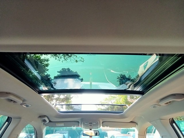 Second-hand 2022 Mahindra XUV700 AX5 AT BSVI for sale in Thane-7