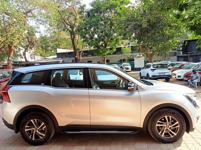 Second-hand 2022 Mahindra XUV700 AX5 AT BSVI for sale in Thane-18