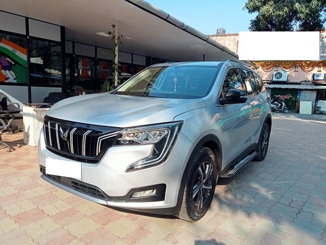 Second-hand 2022 Mahindra XUV700 AX5 AT BSVI for sale in Thane-12
