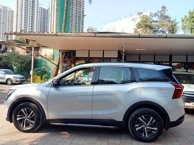 Second-hand 2022 Mahindra XUV700 AX5 AT BSVI for sale in Thane-2