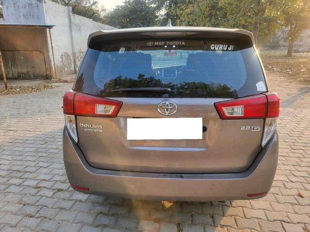 Second-hand 2020 Toyota Innova Crysta 2.8 GX AT BSIV for sale in New Delhi-2