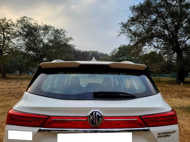 Second-hand 2020 MG Hector Sharp Diesel MT for sale in New Delhi-7