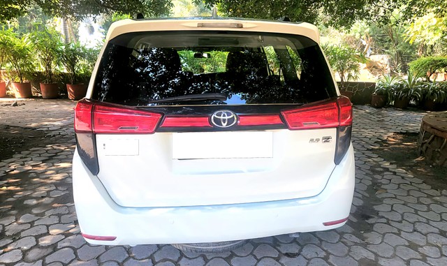 Toyota Innova Crysta 2.8 ZX AT BSIV Second-hand 2017 Toyota Innova Crysta 2.8 ZX AT BSIV for sale in New Delhi-1