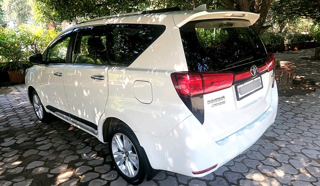 Toyota Innova Crysta 2.8 ZX AT BSIV Second-hand 2017 Toyota Innova Crysta 2.8 ZX AT BSIV for sale in New Delhi-7