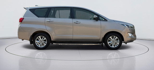 Second-hand 2019 Toyota Innova Crysta 2.4 VX MT BSIV for sale in New Delhi-1