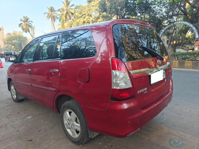 Second-hand 2008 Toyota Innova 2.5 V Diesel 8-seater for sale in Mumbai-9