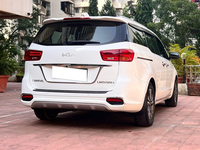 Second-hand 2022 Kia Carnival Limousine Plus for sale in Mumbai-8
