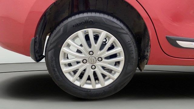 Second-hand 2022 Maruti Suzuki Swift Dzire ZXI CNG BSVI for sale in Bangalore-25