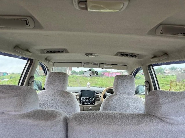 Second-hand 2012 Toyota Innova 2.5 GX (Diesel) 8 Seater BS IV for sale in Khargone-4