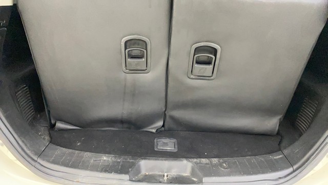 Second-hand 2018 Mahindra XUV500 W7 for sale in Navi Mumbai-21