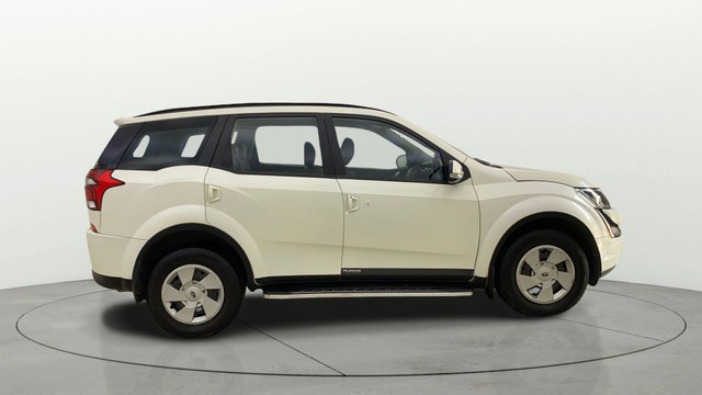 Second-hand 2018 Mahindra XUV500 W7 for sale in Navi Mumbai-13