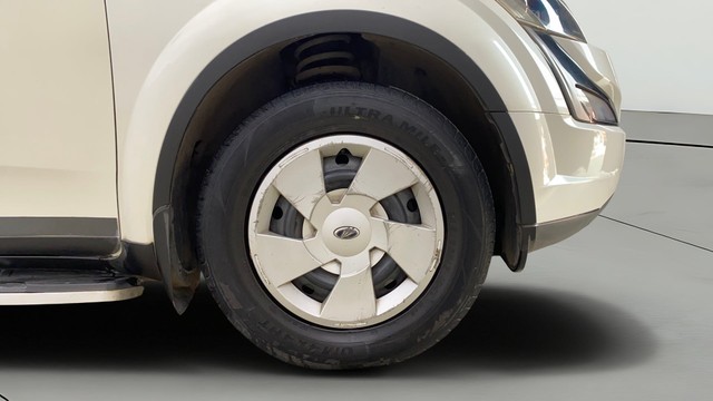 Second-hand 2018 Mahindra XUV500 W7 for sale in Navi Mumbai-27