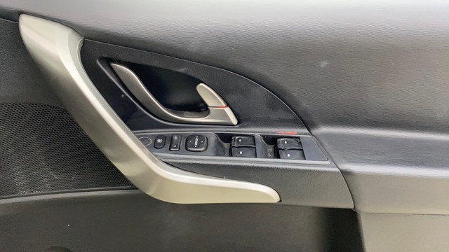 Second-hand 2018 Mahindra XUV500 W7 for sale in Navi Mumbai-8