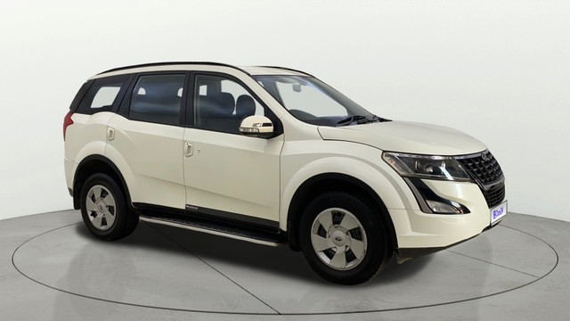 Second-hand 2018 Mahindra XUV500 W7 for sale in Navi Mumbai-12
