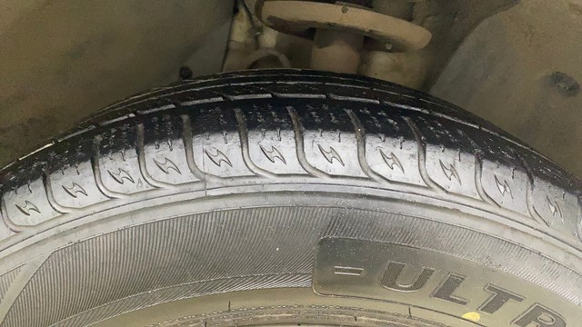 Second-hand 2018 Mahindra XUV500 W7 for sale in Navi Mumbai-11