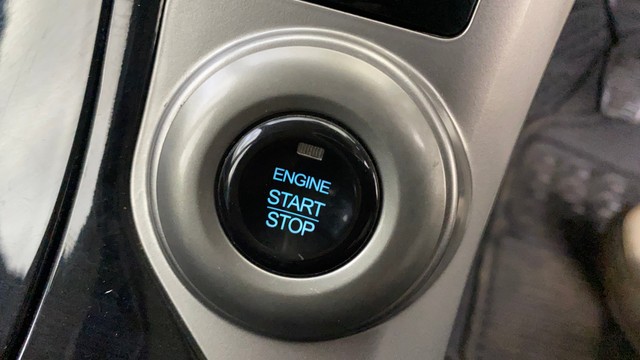 Second-hand 2018 Mahindra XUV500 W7 for sale in Navi Mumbai-6