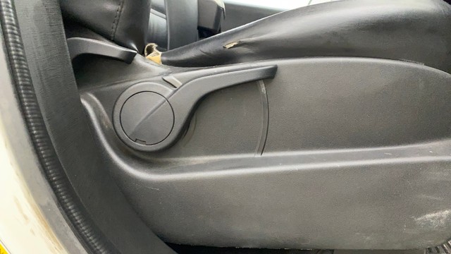 Second-hand 2018 Mahindra XUV500 W7 for sale in Navi Mumbai-10