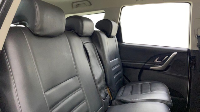 Second-hand 2018 Mahindra XUV500 W7 for sale in Navi Mumbai-5