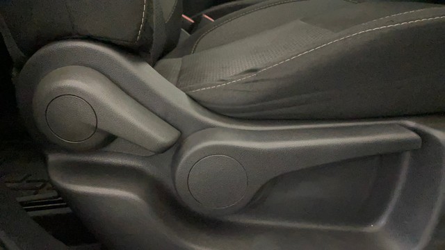 Second-hand 2021 Nissan Kicks 1.5 XV for sale in New Delhi-18