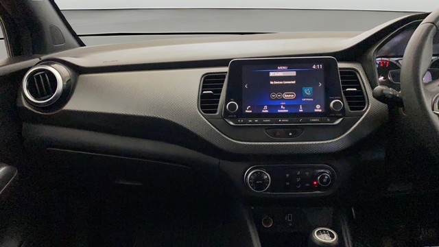 Second-hand 2021 Nissan Kicks 1.5 XV for sale in New Delhi-22