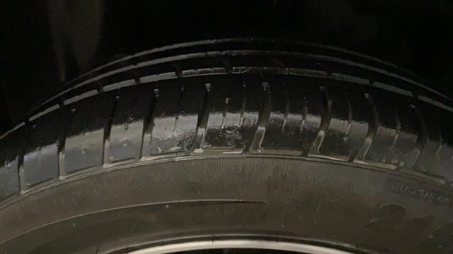 Second-hand 2021 Nissan Kicks 1.5 XV for sale in New Delhi-31