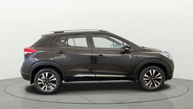 Second-hand 2021 Nissan Kicks 1.5 XV for sale in New Delhi-1