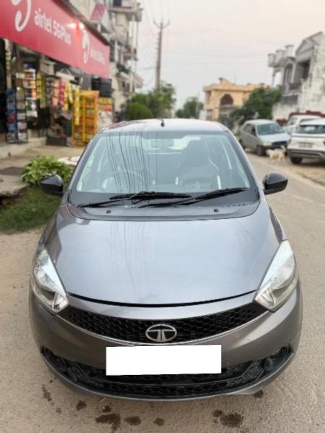 Second-hand 2018 Tata Tiago 1.2 Revotron XT for sale in Jammu-5