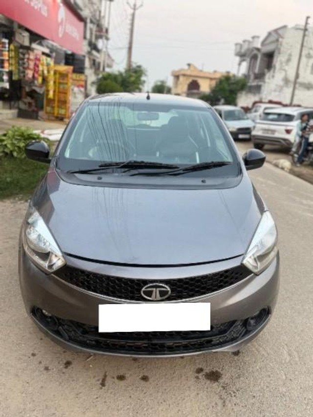 Second-hand 2018 Tata Tiago 1.2 Revotron XT for sale in Jammu-4