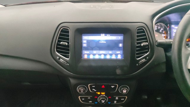 Second-hand 2018 Jeep Compass 2.0 Longitude Option BSIV for sale in Pune-22