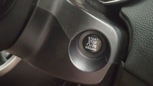 Second-hand 2018 Jeep Compass 2.0 Longitude Option BSIV for sale in Pune-23