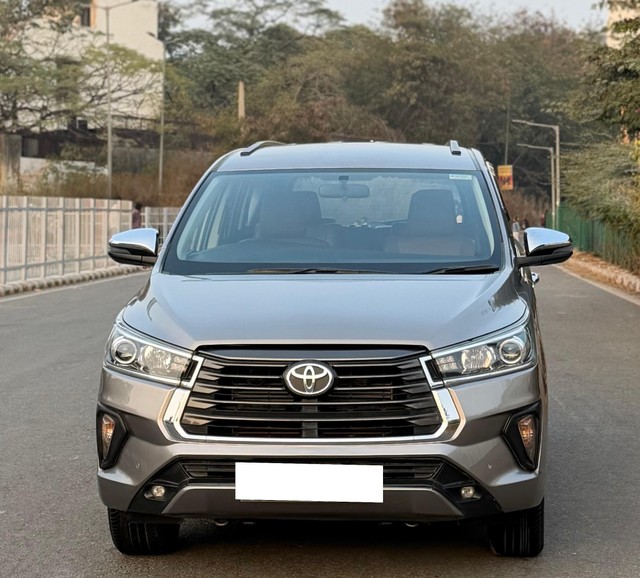 Toyota Innova Crysta 2.4 ZX 7 STR AT Second-hand 2022 Toyota Innova Crysta 2.4 ZX 7 STR AT for sale in New Delhi-4