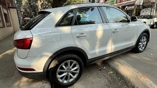 Second-hand 2016 Audi Q3 35 TDI Quattro Premium Plus for sale in New Delhi-4