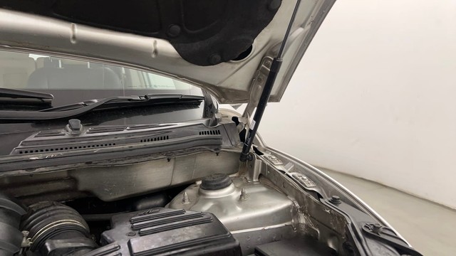 Second-hand 2016 Mahindra XUV500 W9 for sale in Pune-38