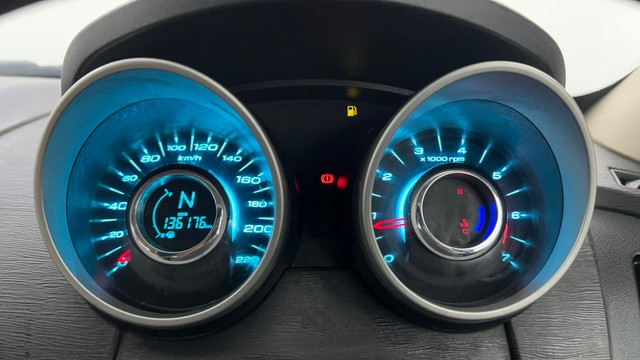 Second-hand 2016 Mahindra XUV500 W9 for sale in Pune-13