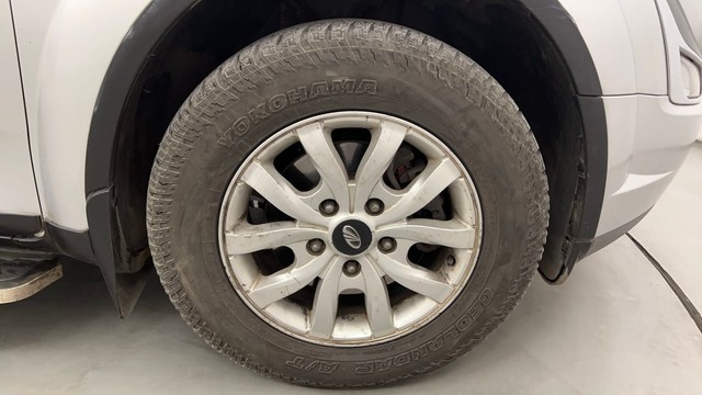 Second-hand 2016 Mahindra XUV500 W9 for sale in Pune-17