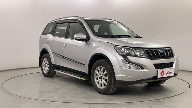 Second-hand 2016 Mahindra XUV500 W9 for sale in Pune-1