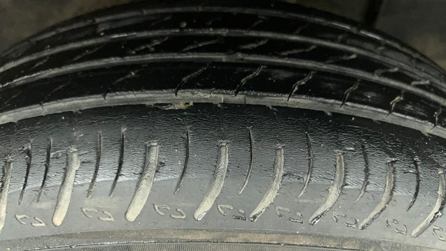 Second-hand 2021 Renault Kiger RXT AMT for sale in Ahmedabad-38