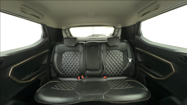 Second-hand 2021 Renault Kiger RXT AMT for sale in Ahmedabad-24