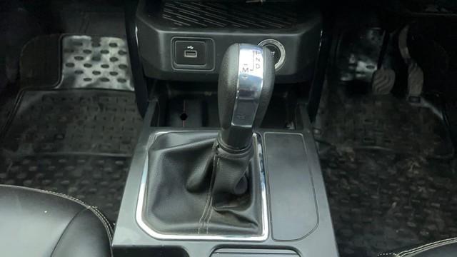 Second-hand 2021 Renault Kiger RXT AMT for sale in Ahmedabad-12