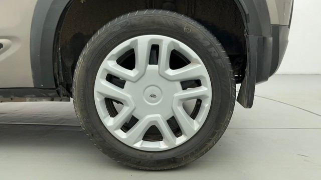 Second-hand 2021 Renault Kiger RXT AMT for sale in Ahmedabad-19