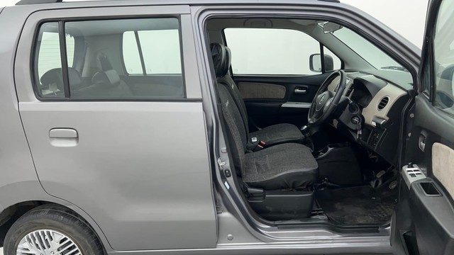 Second-hand 2014 Maruti Suzuki Wagon R VXI for sale in Ahmedabad-15